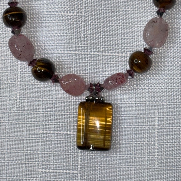 Handcrafted Strawberry Quartz, Tiger’s Eye and Swarovski Crystal Bracelet - Picture 3 of 4